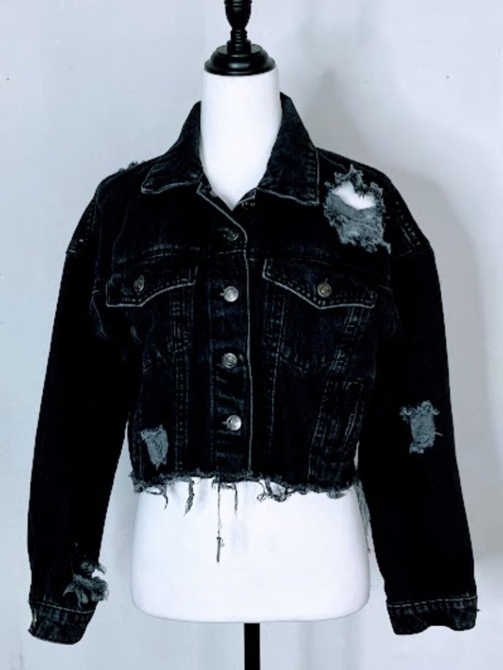 Forever 21 Women's Black Distressed Cropped Denim Jacket